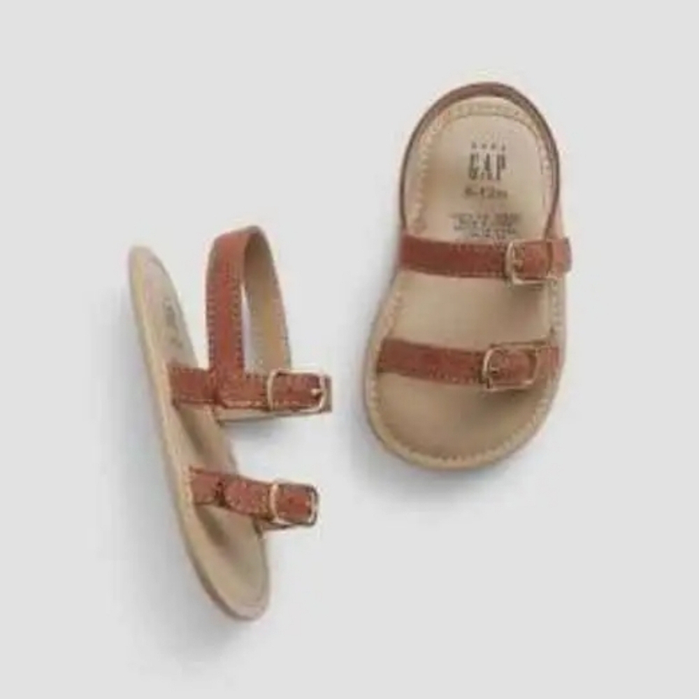 NWT Baby GAP Brown Leather Sandals with Buckle Detail